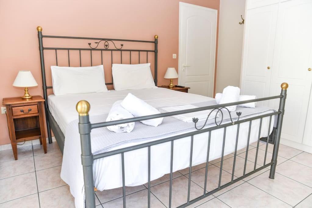 Aposperite Apartment Kalamata Esterno foto